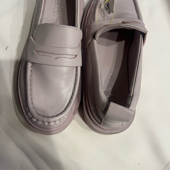 Women's Loafers in Light Purple - Picture 3 of 9